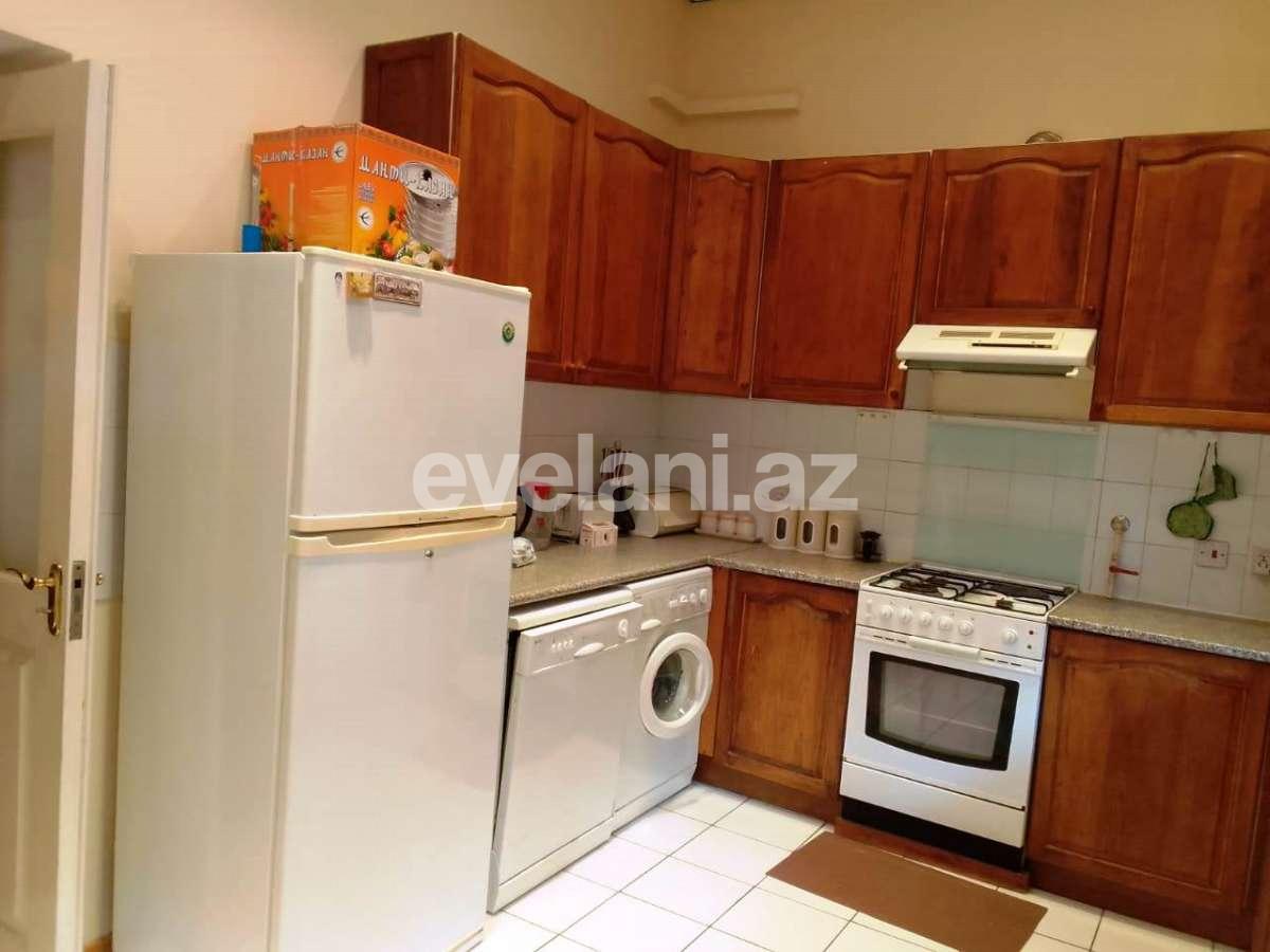 Kirayə verilir, köhnə tikili, 4 otaqlı, 130 m², Bakı, Səbail r.