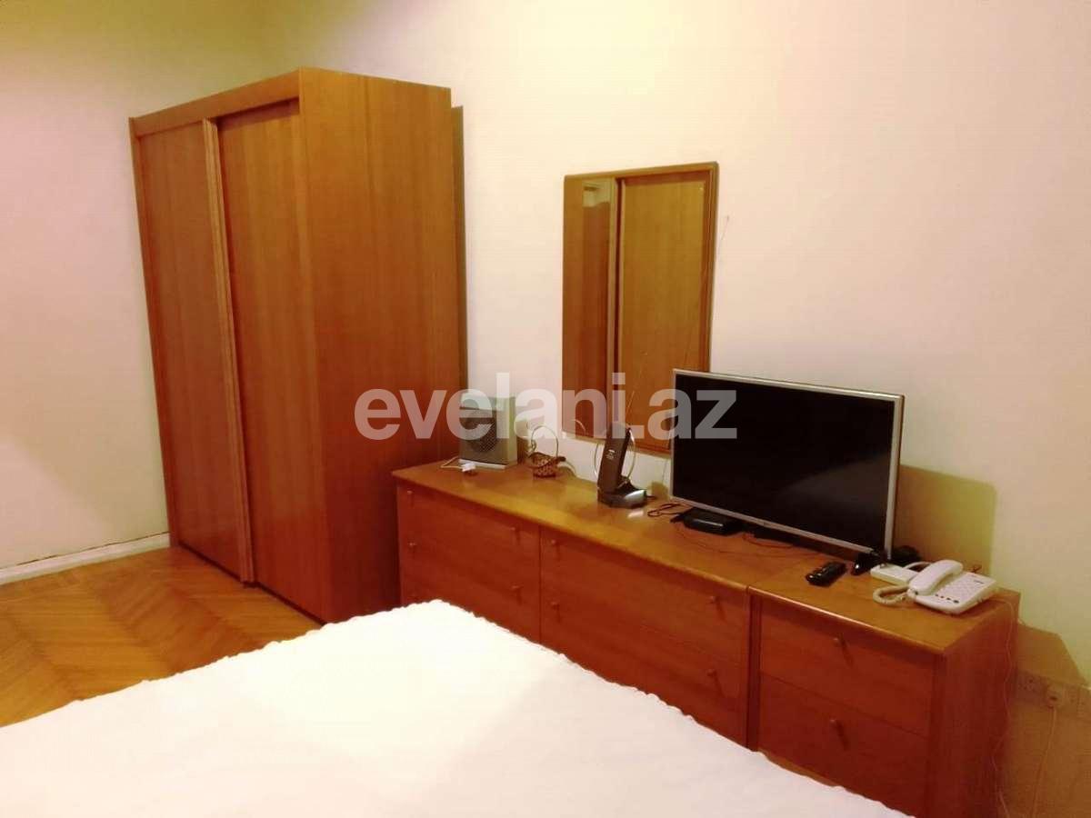 Kirayə verilir, köhnə tikili, 4 otaqlı, 130 m², Bakı, Səbail r.