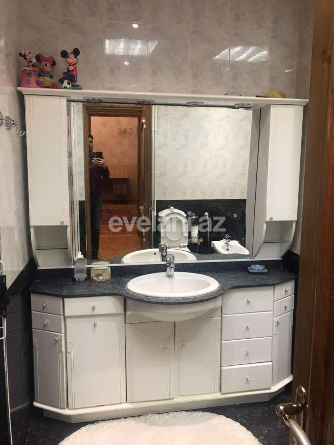 Kirayə verilir, köhnə tikili, 4 otaqlı, 108 m², Bakı, Səbail r, Sahil m.