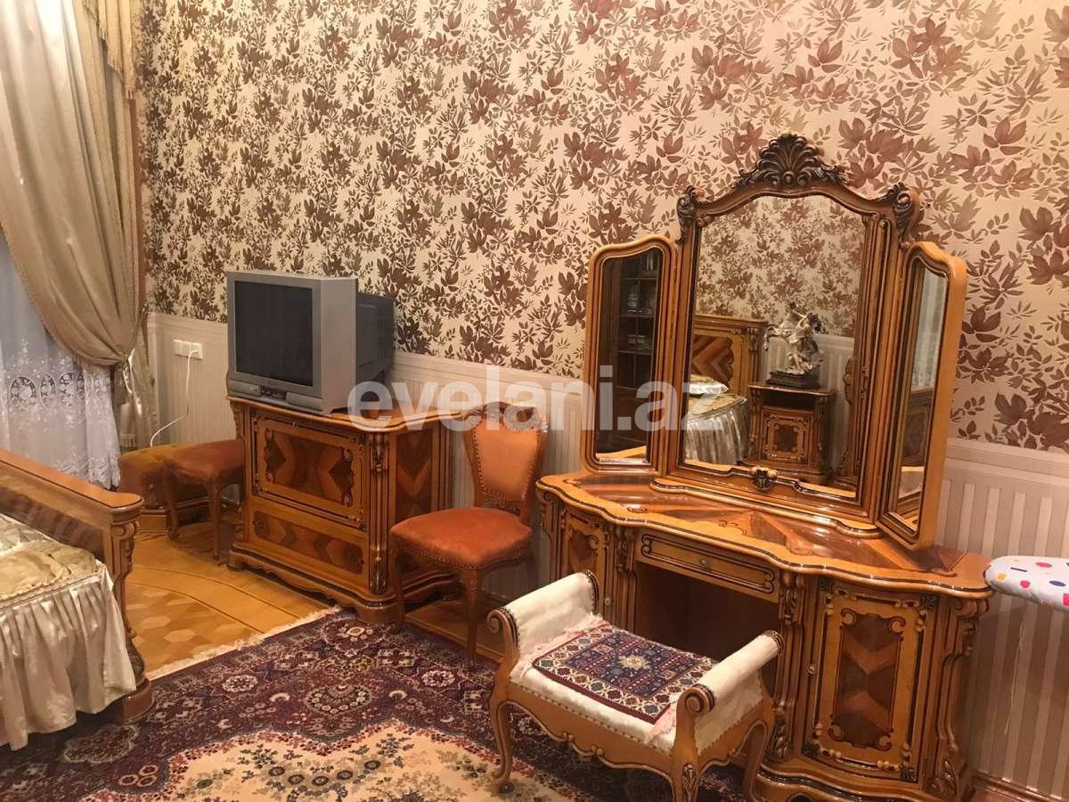 Kirayə verilir, köhnə tikili, 4 otaqlı, 108 m², Bakı, Səbail r, Sahil m.