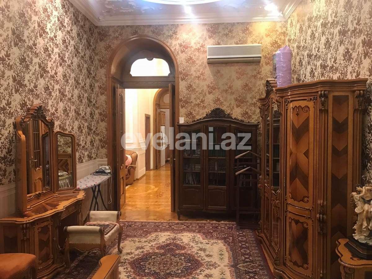 Kirayə verilir, köhnə tikili, 4 otaqlı, 108 m², Bakı, Səbail r, Sahil m.