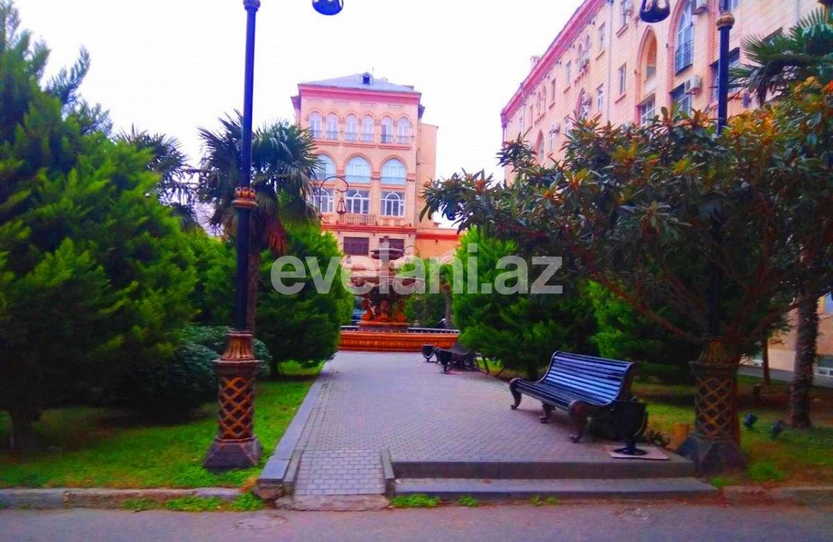 Sale, old building, 2 room, 60 m², Baku, Yasamal r, Nizami m.