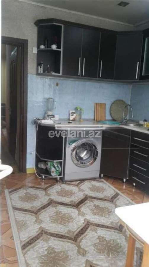 Sale, old building, 2 room, 60 m², Baku, Binagadi r, 8-th microdistrict d, Azadlig prospekti m.