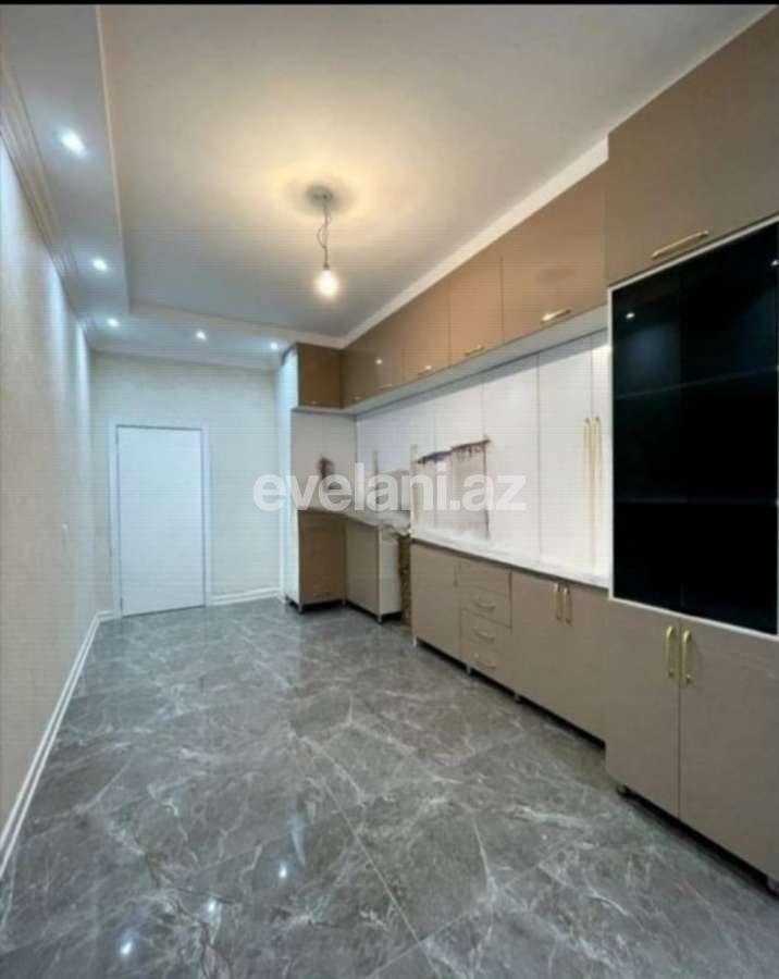 Satılır, yeni tikili, 3 otaqlı, 100 m², Bakı, Binəqədi r, 8-ci mikrorayon q, Azadlıq prospekti m.