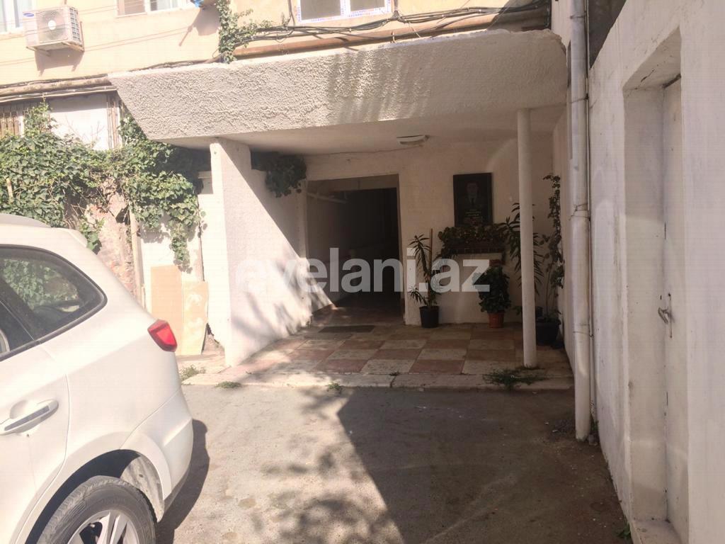 Satılır, köhnə tikili, 4 otaqlı, 110 m², Bakı, Binəqədi r, 9-cu mikrorayon q.