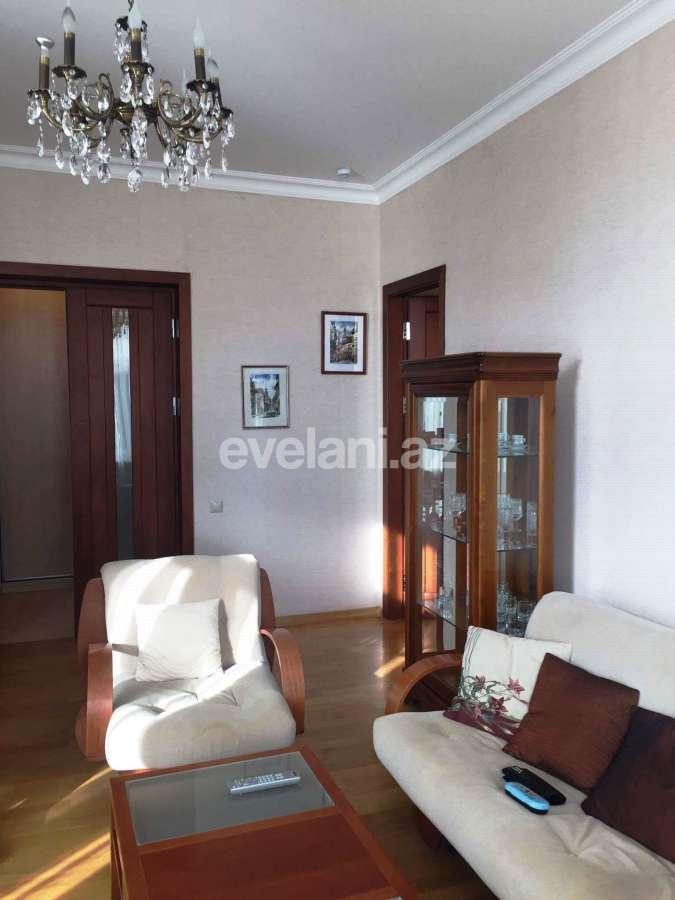 Kirayə verilir, köhnə tikili, 3 otaqlı, 85 m², Bakı, Səbail r, Sahil m.