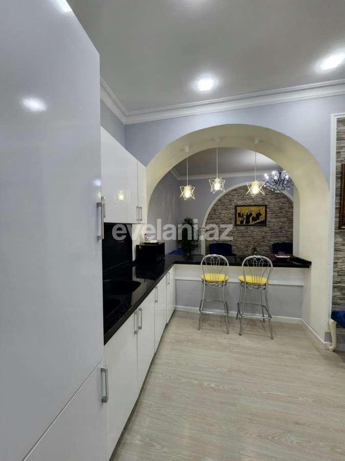 Kirayə verilir, köhnə tikili, 2 otaqlı, 60 m², Bakı, Səbail r, Sahil m.