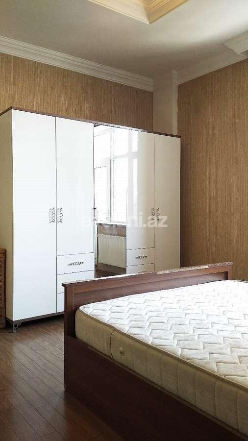 Rent, new building, 4 room, 120 m², Baku, Khatai r.