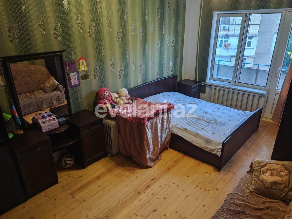 Satılır, köhnə tikili, 3 otaqlı, 80 m², Bakı, Xətai r, Həzi Aslanov m.