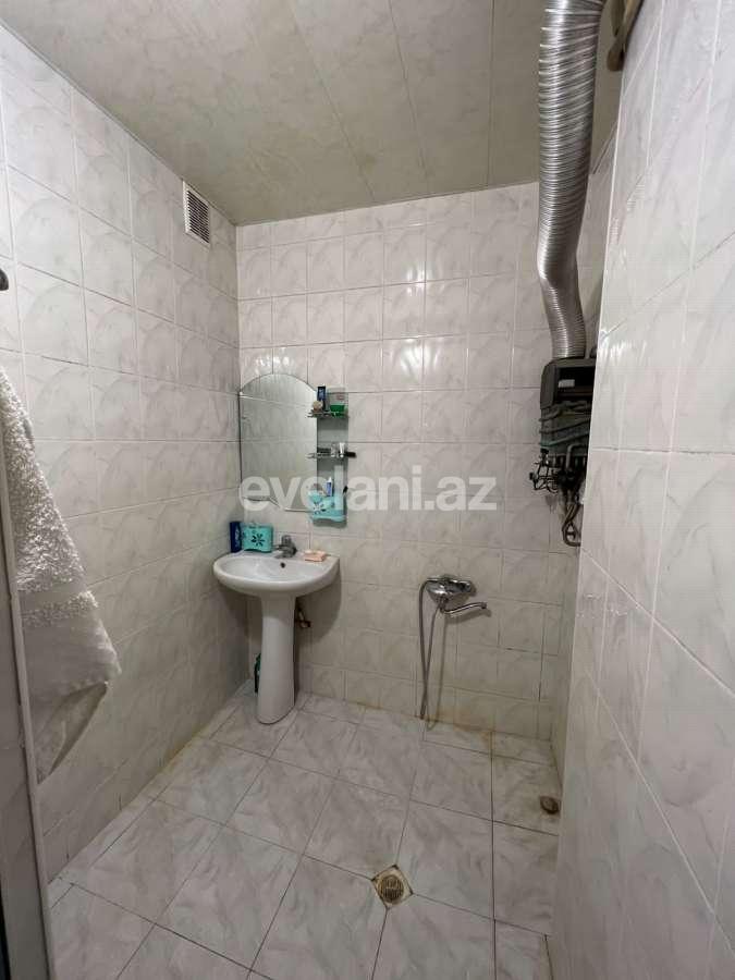 Satılır, köhnə tikili, 3 otaqlı, 82 m², Bakı, Nizami r, Qara Qarayev m.