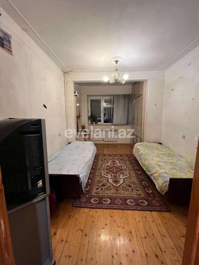 Satılır, köhnə tikili, 3 otaqlı, 82 m², Bakı, Nizami r, Qara Qarayev m.