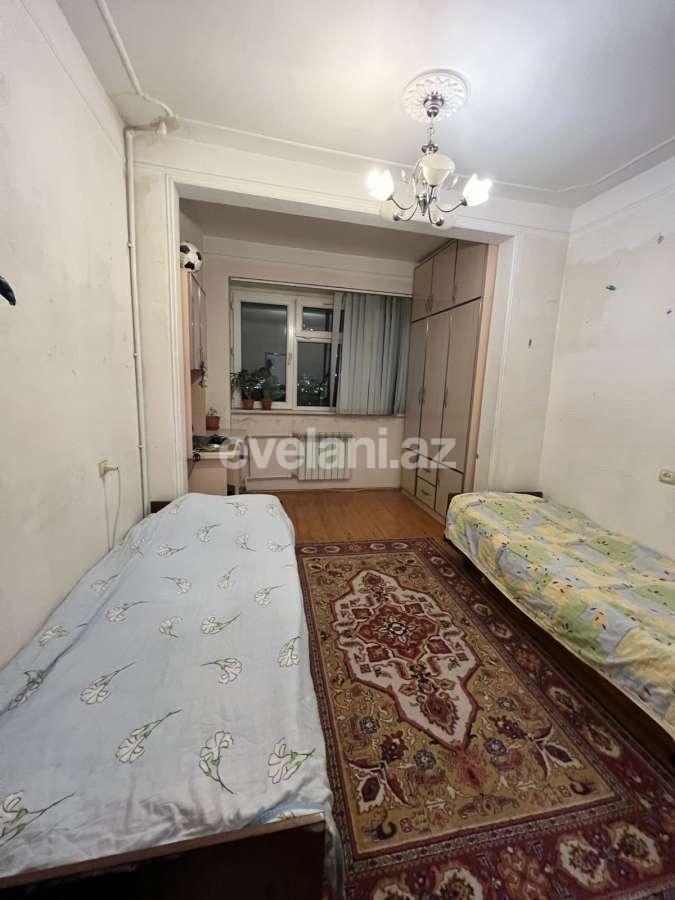 Satılır, köhnə tikili, 3 otaqlı, 82 m², Bakı, Nizami r, Qara Qarayev m.