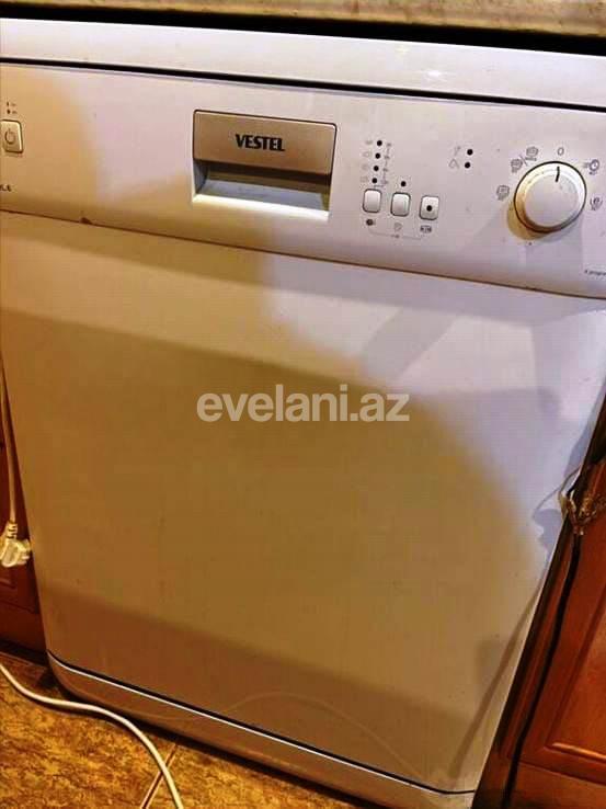 Сдаётся, вторичка, 3-комнаты, 95 m², Баку, Ясамальский r, Элмляр Академиясы m.