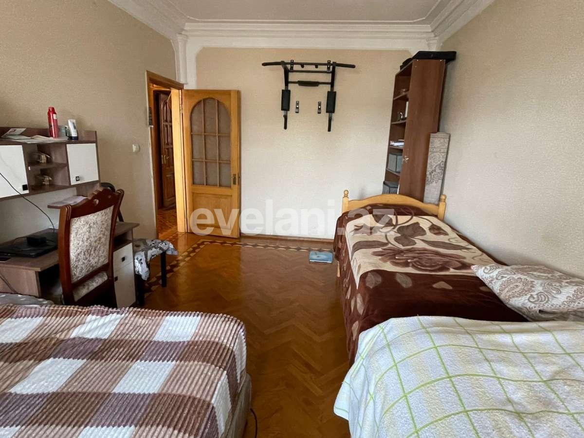 Satılır, köhnə tikili, 3 otaqlı, 80 m², Bakı, Nərimanov r, Gənclik m.