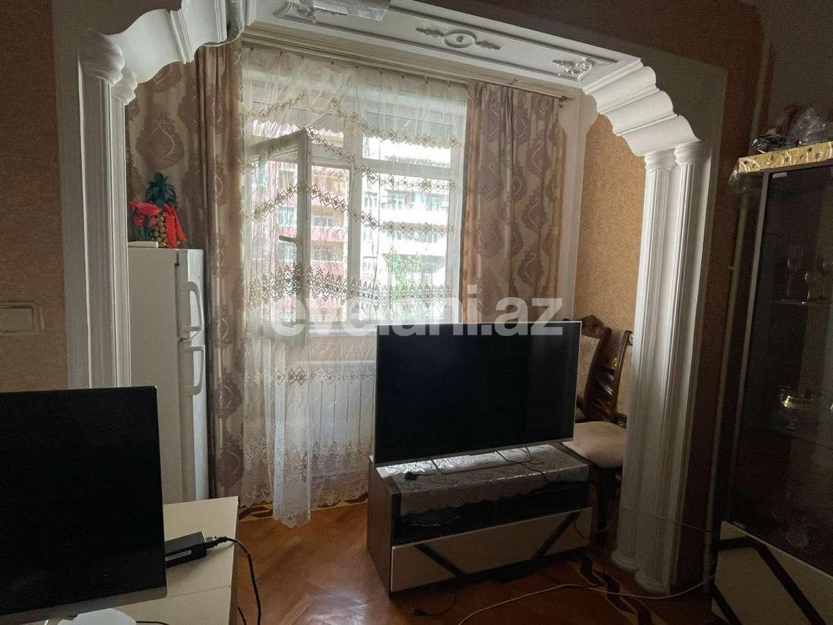 Satılır, köhnə tikili, 3 otaqlı, 80 m², Bakı, Nərimanov r, Gənclik m.