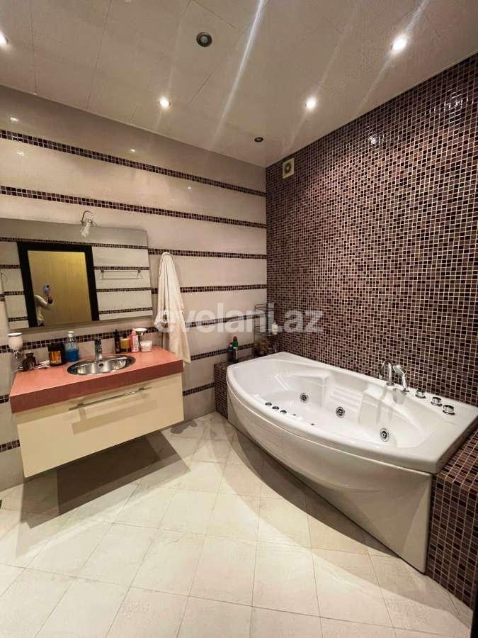 Rent, new building, 3 room, 150 m², Baku, Nasimi r, 28 may m.