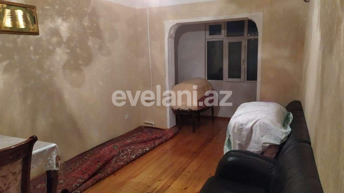 Satılır, köhnə tikili, 2 otaqlı, 60 m², Bakı, Suraxanı r, Massiv D q.