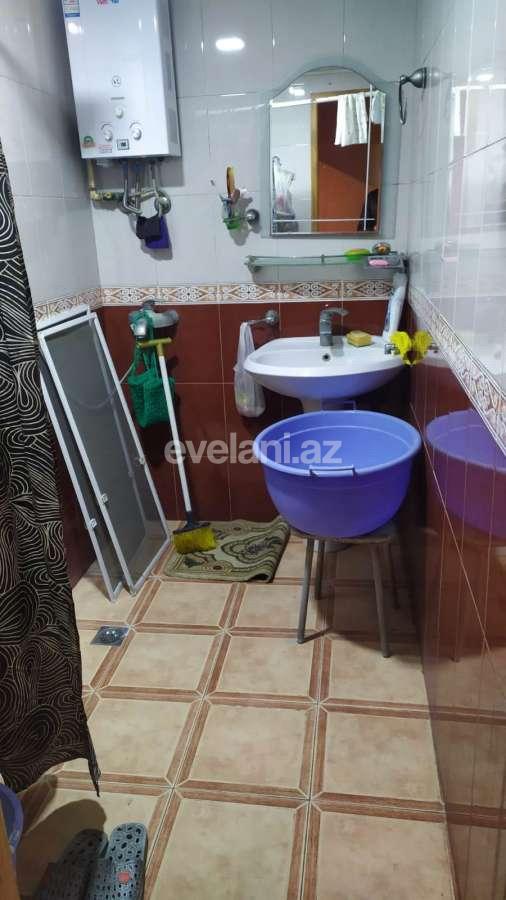 Satılır, köhnə tikili, 2 otaqlı, 60 m², Bakı, Suraxanı r, Massiv D q.