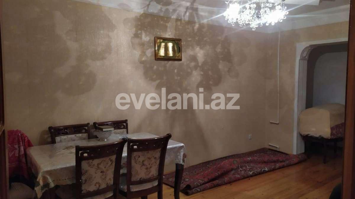 Satılır, köhnə tikili, 2 otaqlı, 60 m², Bakı, Suraxanı r, Massiv D q.