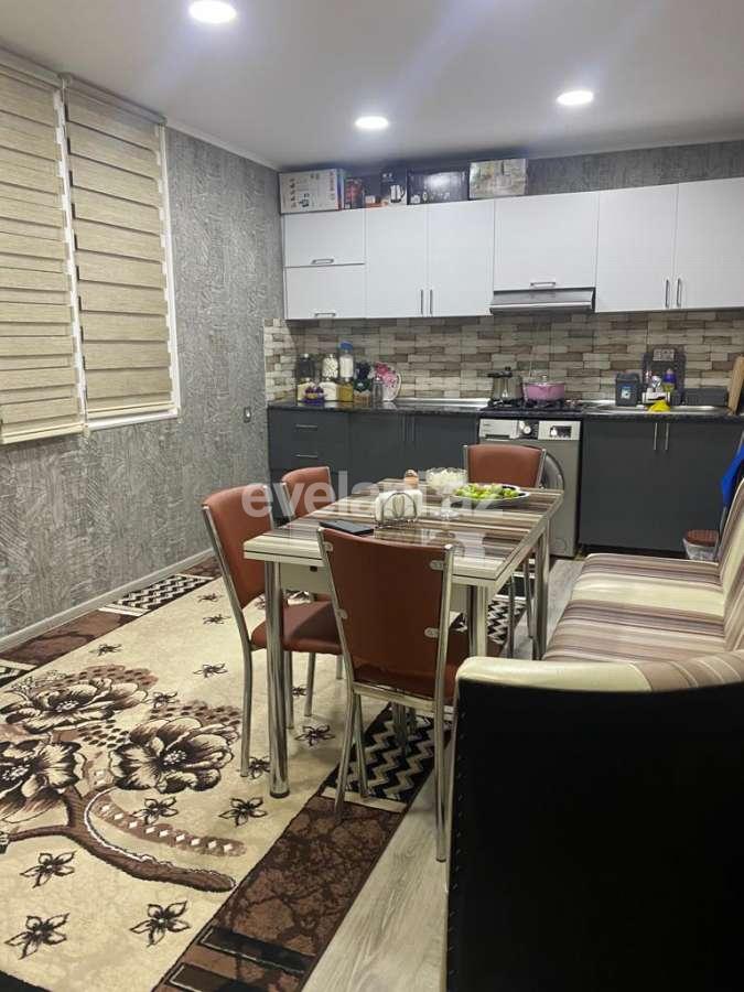 Satılır, köhnə tikili, 4 otaqlı, 100 m², Bakı, Sabunçu r, Bakıxanov q.