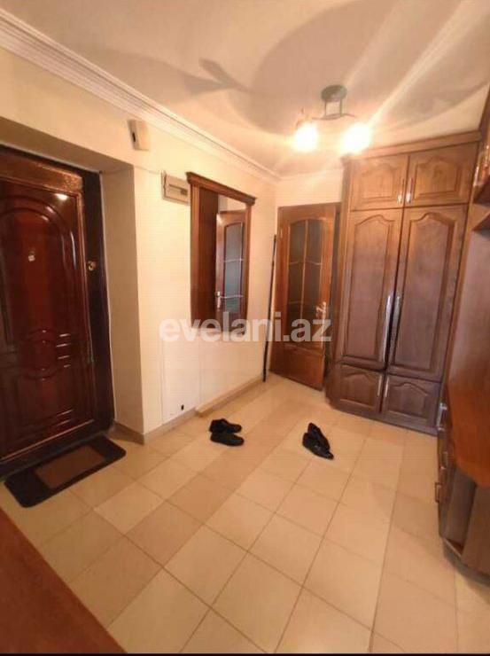 Kirayə verilir, köhnə tikili, 3 otaqlı, 140 m², Bakı, Yasamal r, İnşaatçılar m.