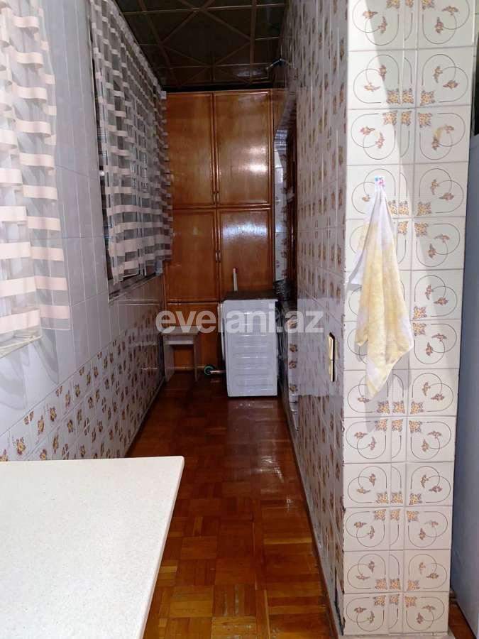 Satılır, köhnə tikili, 4 otaqlı, 120 m², Bakı, Sabunçu r, Bakıxanov q, Neftçilər m.
