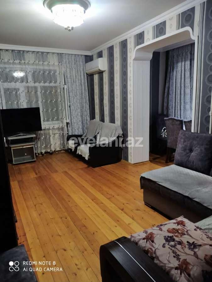 Satılır, köhnə tikili, 3 otaqlı, 65 m², Bakı, Binəqədi r, 8-ci mikrorayon q.