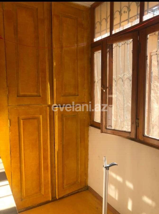 Satılır, köhnə tikili, 3 otaqlı, 60 m², Bakı, Binəqədi r, 7-ci mikrorayon q, Azadlıq prospekti m.