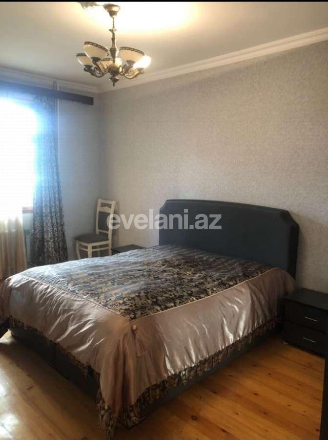 Satılır, köhnə tikili, 3 otaqlı, 60 m², Bakı, Binəqədi r, 7-ci mikrorayon q, Azadlıq prospekti m.