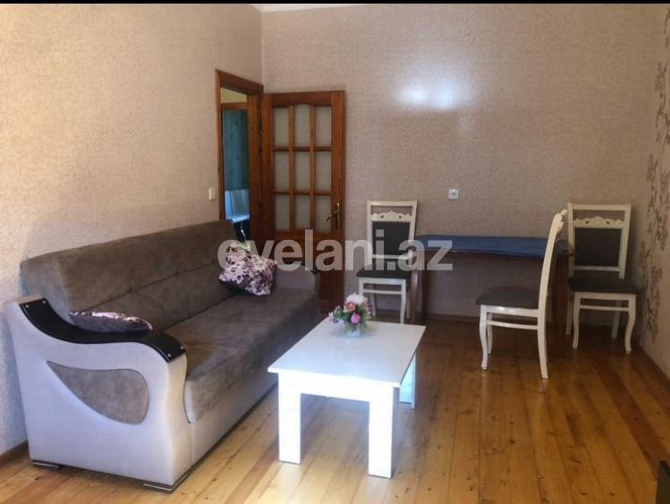 Satılır, köhnə tikili, 3 otaqlı, 60 m², Bakı, Binəqədi r, 7-ci mikrorayon q, Azadlıq prospekti m.