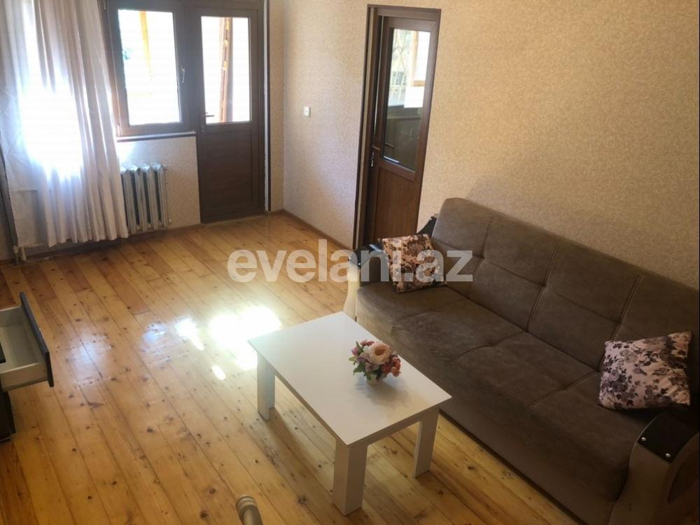 Satılır, köhnə tikili, 3 otaqlı, 60 m², Bakı, Binəqədi r, 7-ci mikrorayon q, Azadlıq prospekti m.