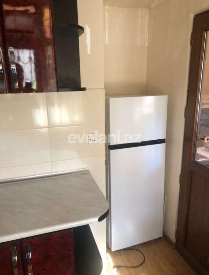 Satılır, köhnə tikili, 3 otaqlı, 60 m², Bakı, Binəqədi r, 7-ci mikrorayon q, Azadlıq prospekti m.