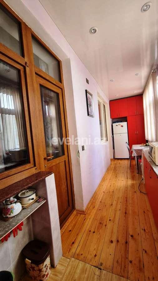 Satılır, köhnə tikili, 4 otaqlı, 70 m², Bakı, Nərimanov r, Gənclik m.