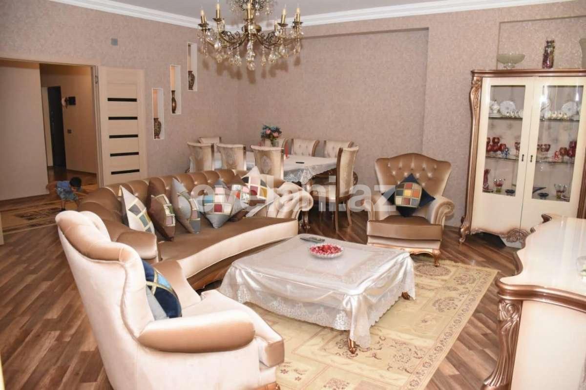 Satılır, yeni tikili, 3 otaqlı, 130 m², Xırdalan