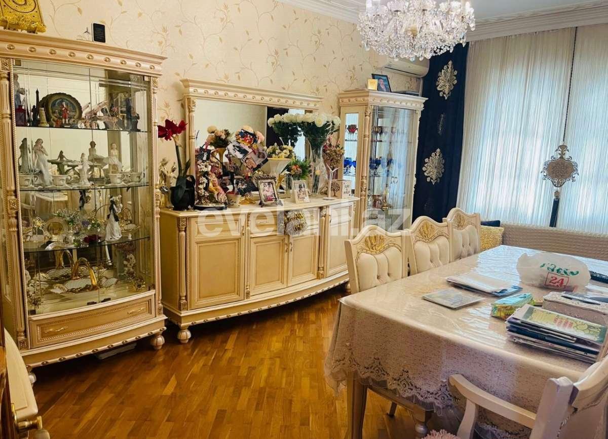 Satılır, köhnə tikili, 4 otaqlı, 90 m², Bakı, Nərimanov r, Gənclik m.