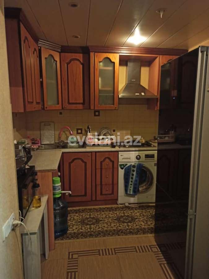 Satılır, köhnə tikili, 3 otaqlı, 75 m², Bakı, Nizami r, Neftçilər m.