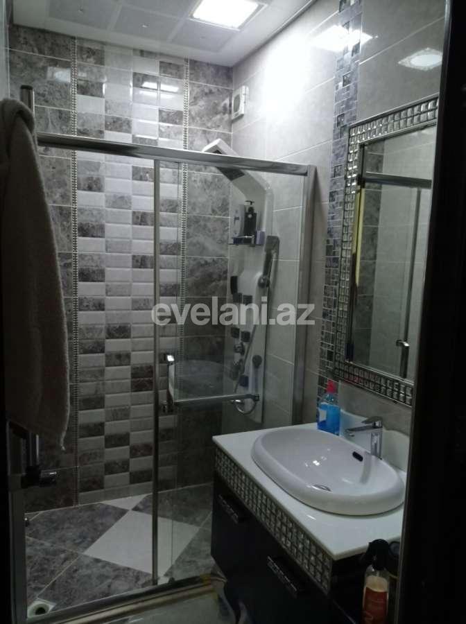 Satılır, köhnə tikili, 2 otaqlı, 65 m², Bakı, Sabunçu r, Bakıxanov q, Neftçilər m.