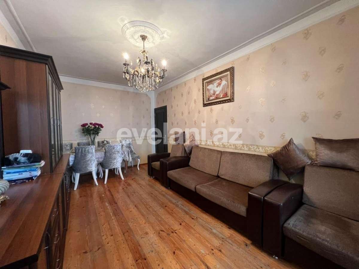 Satılır, köhnə tikili, 2 otaqlı, 65 m², Bakı, Sabunçu r, Bakıxanov q, Neftçilər m.