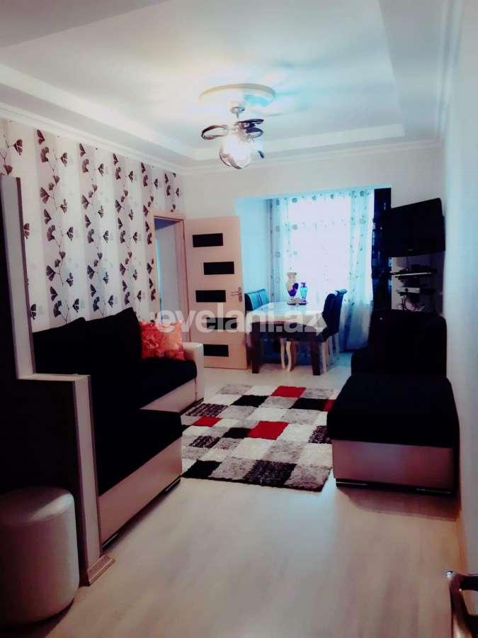 Satılır, köhnə tikili, 3 otaqlı, 73 m², Bakı, Binəqədi r, 6-cı mikrorayon q.