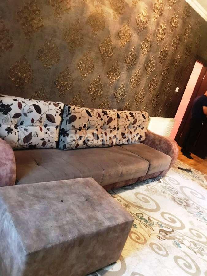 Sale, old building, 2 room, 60 m², Baku, Binagadi r, 8-th microdistrict d, Azadlig prospekti m.