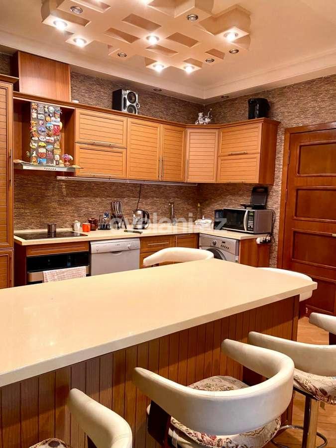 Rent, new building, 3 room, 140 m², Baku, Nasimi r, Nizami m.