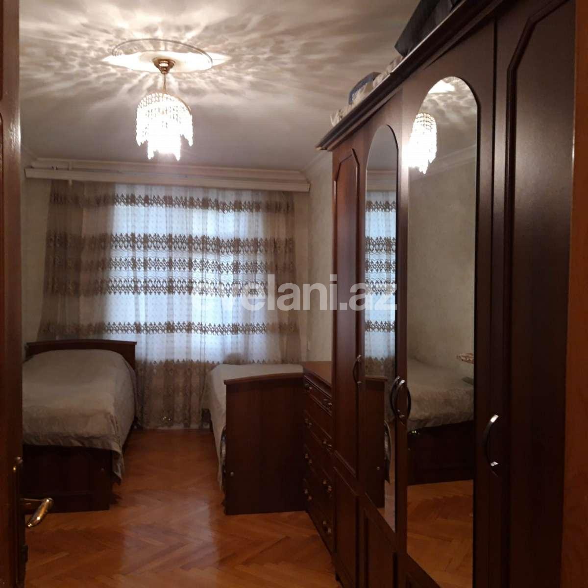 Rent, old building, 3 room, 81 m², Baku, Yasamal r, Elmlar Akademiyası m.