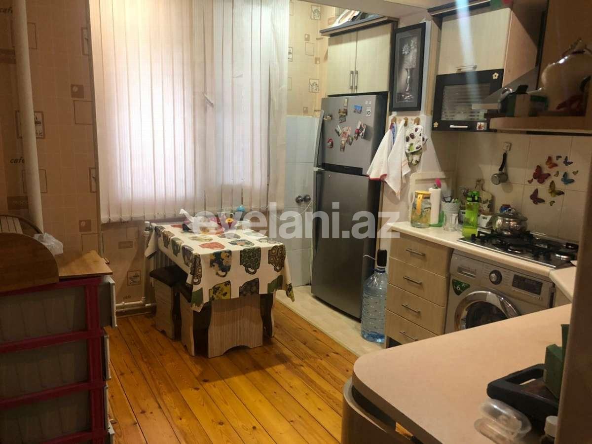 Satılır, köhnə tikili, 3 otaqlı, 82 m², Bakı, Suraxanı r, Günəşli q, Həzi Aslanov m.