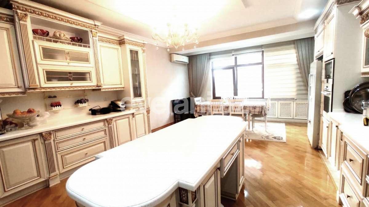 Satılır, yeni tikili, 7 otaqlı, 555 m², Bakı, Nəsimi r, Gənclik m.