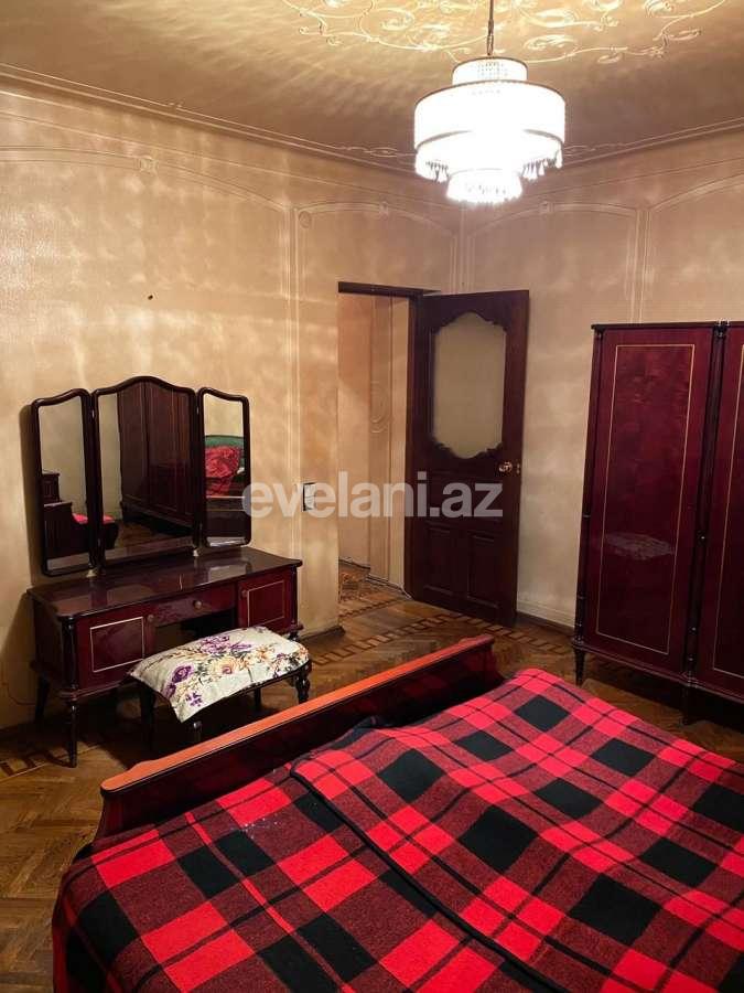 Rent, old building, 3 room, 80 m², Baku, Yasamal r, Inshaatchilar m.