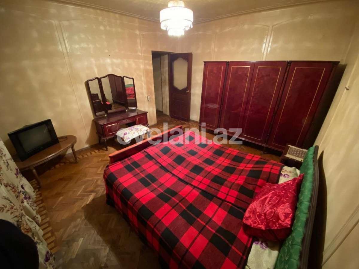 Rent, old building, 3 room, 80 m², Baku, Yasamal r, Inshaatchilar m.