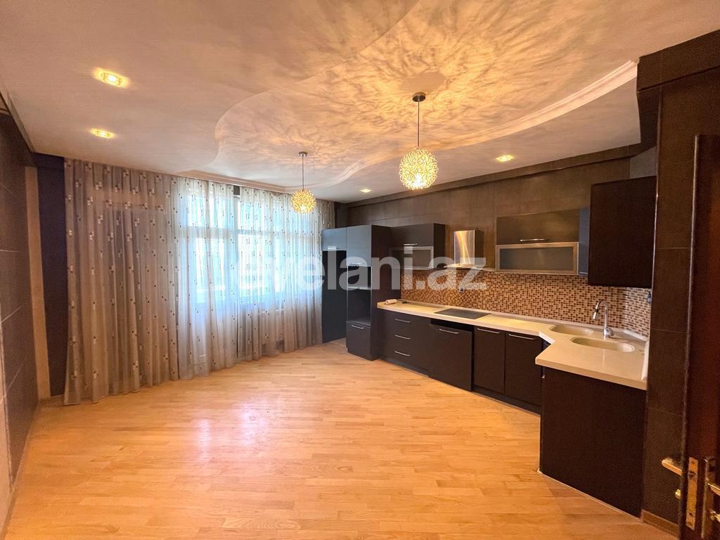Satılır, yeni tikili, 4 otaqlı, 203 m², Bakı, Nizami r, Xalqlar Dostluğu m.