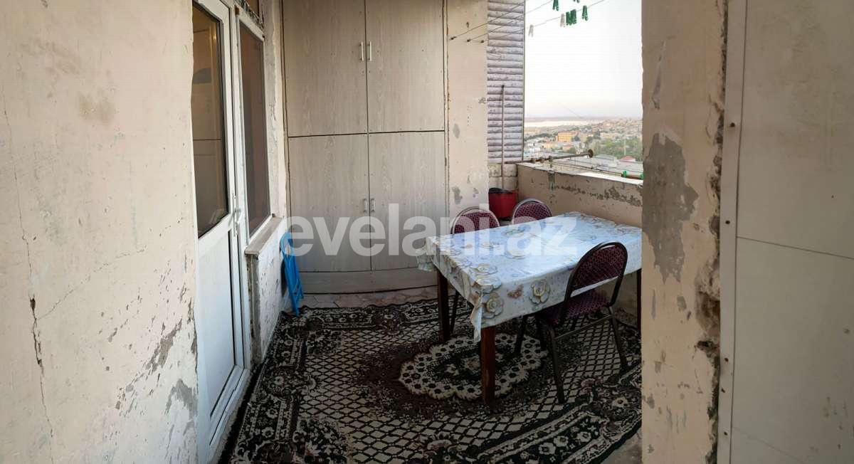 Satılır, köhnə tikili, 4 otaqlı, 92 m², Bakı, Binəqədi r, M. Rəsulzadə q, Azadlıq prospekti m.