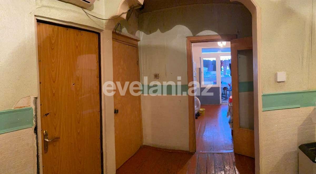 Satılır, köhnə tikili, 4 otaqlı, 92 m², Bakı, Binəqədi r, M. Rəsulzadə q, Azadlıq prospekti m.