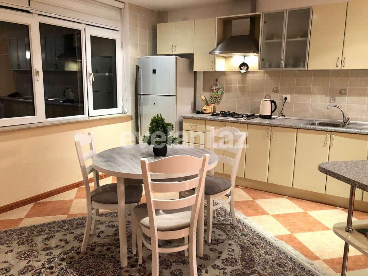 Kirayə verilir, köhnə tikili, 2 otaqlı, 90 m², Bakı, Səbail r.